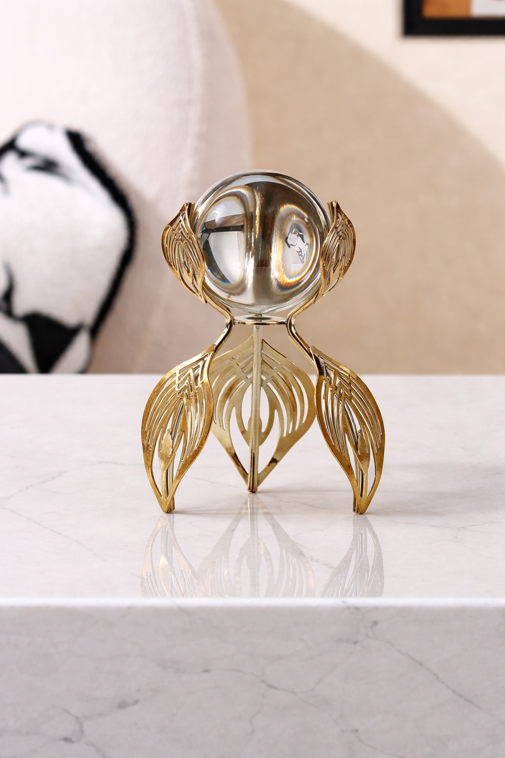 Momaz Gold Crystal Decorative Ornament – Two Sizes (JXK035A / JXK035B)